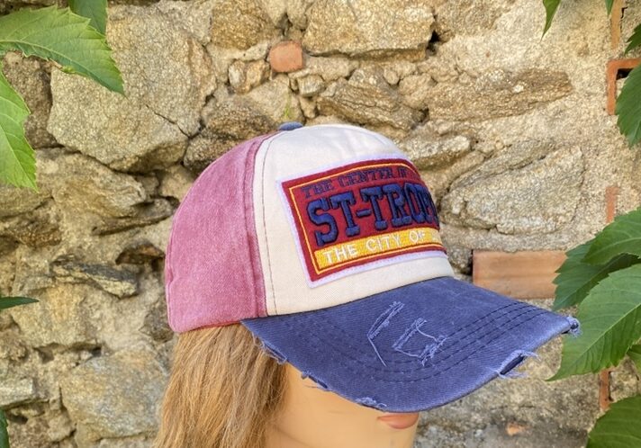 Casquette the city of luxury «Saint-Tropez»